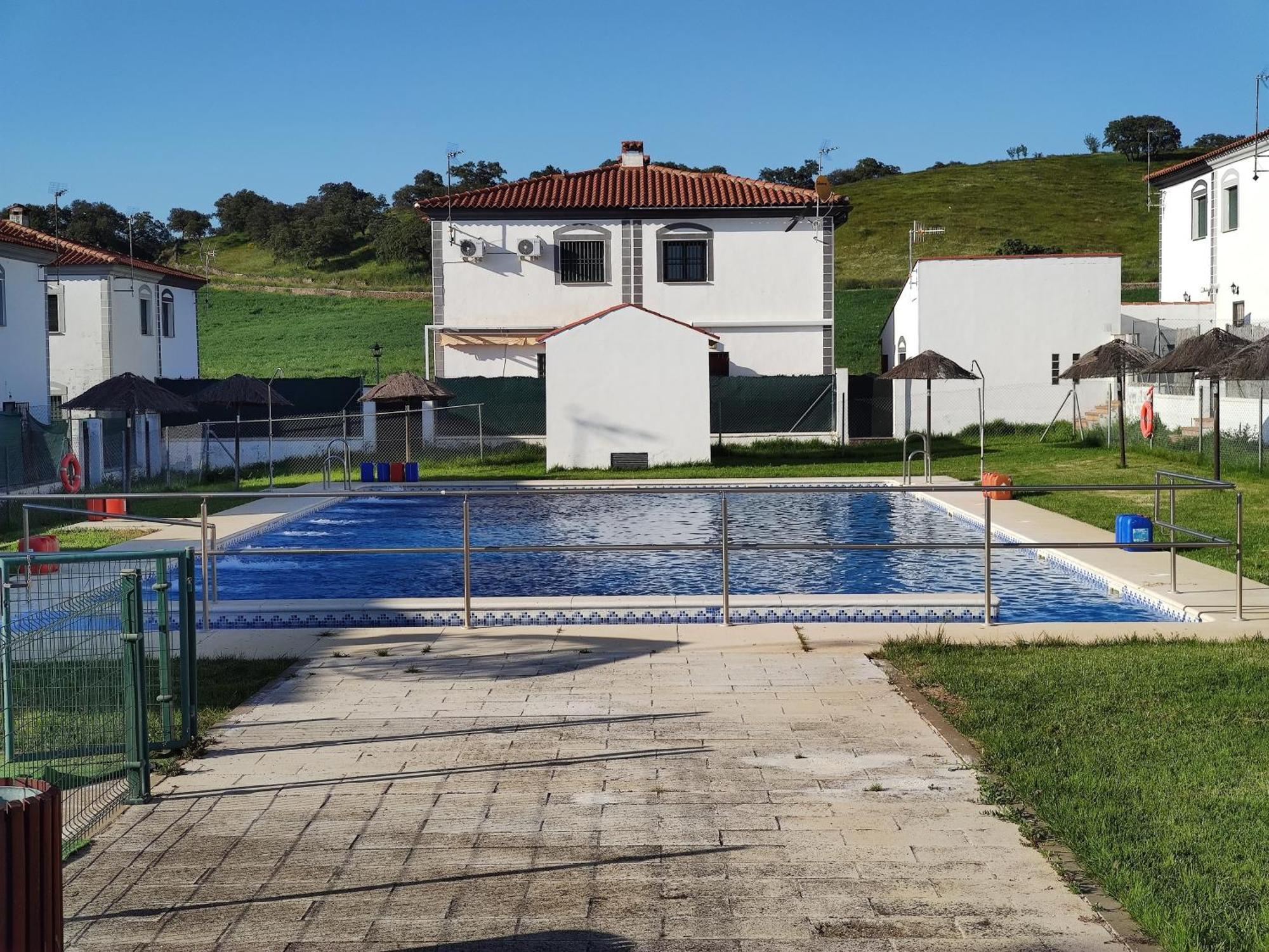 La Jara , Chalet Pareado El Real de la Jara Esterno foto